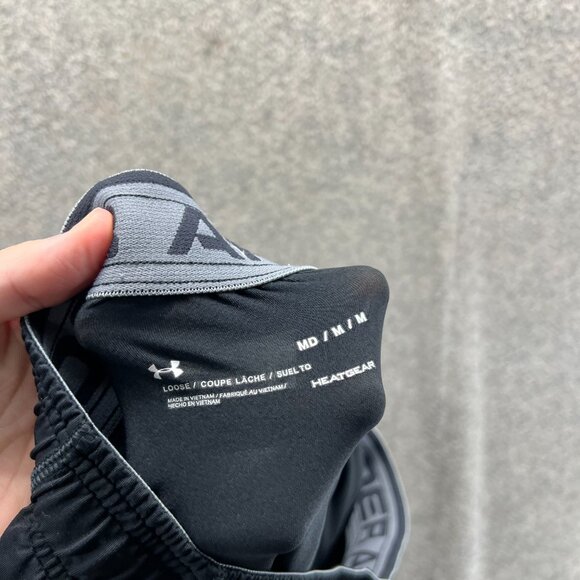 Under Armour Shorts Mens Medium Black Athletic Fit Loose Fit Heatgear Training - Picture 10 of 11